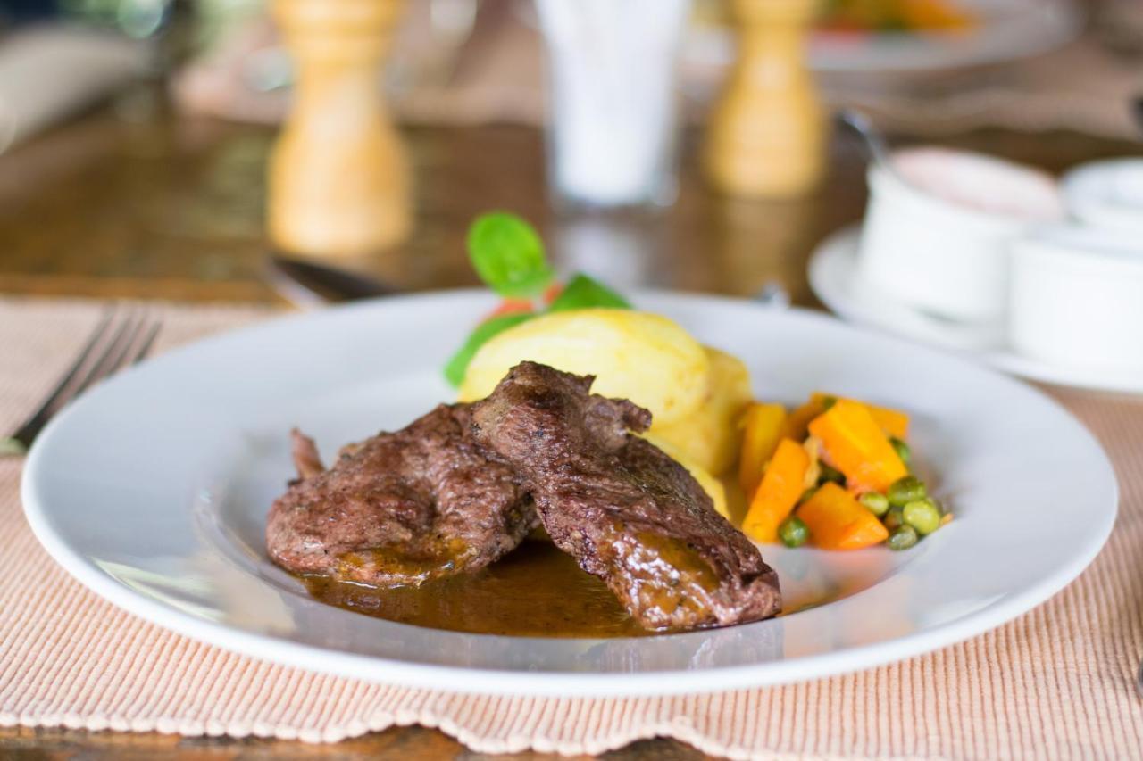 Mbweha Camp Lake Nakuru Elmenteita Екстер'єр фото